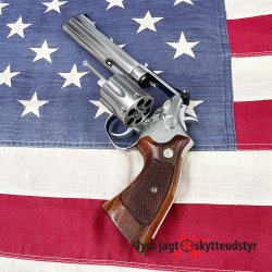 Smith &amp; Wesson 686 - Cal. 38Spl/357Mag